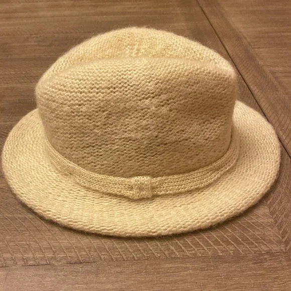 NWT Vintage Arlin Cream Acrylic Knit Hat - Picture 4 of 7